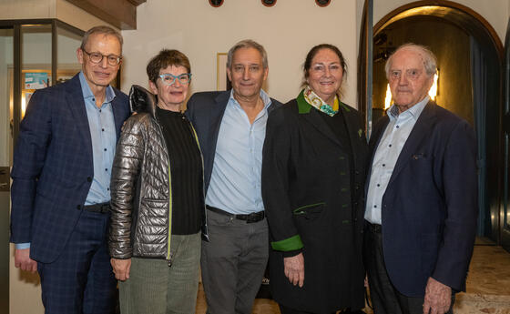 Kinder der Berge - Premierenap&eacute;ro