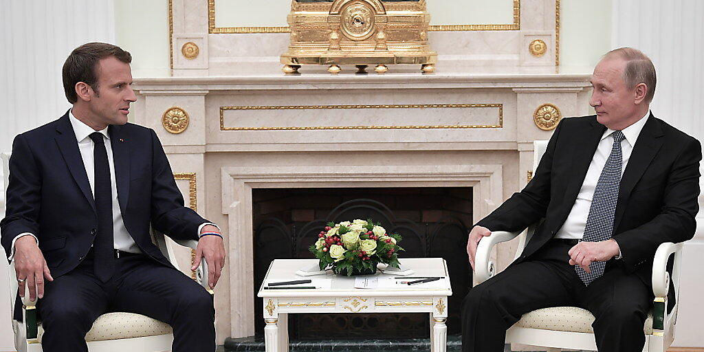 Beäugen sich aus Distanz: Frankreichs Präsident Emmanuel Macron und der russische Präsident Wladimir Putin.