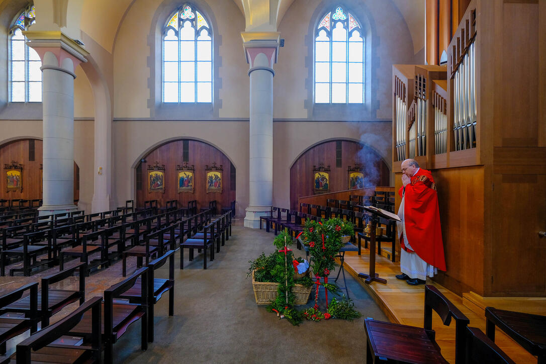 Liechtenstein Schaan Kirche Palmsonntag Messe Coronavirus