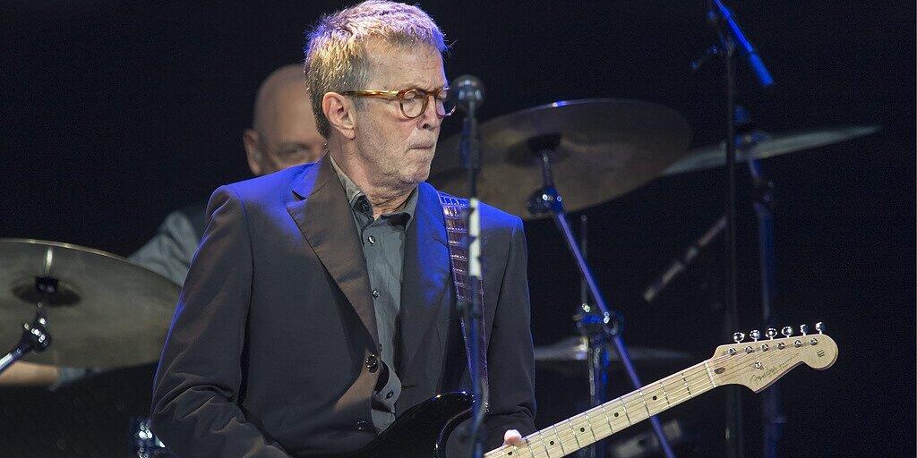 Der Meister der Gitarrensaiten, Eric Clapton, kommt am 5. Juni 2020 nach zwölf Jahren wieder in die Schweiz. Bei dem Konzert im Zürcher Hallenstadion will er auf seine Grosserfolge zurückblicken. (Archivbild) Der Meister der Gitarrensaiten, Eric Clapton, kommt am 5. Juni 2020 nach zwölf Jahren wieder in die Schweiz. Bei dem Konzert im Zürcher Hallenstadion will er auf seine Grosserfolge zurückblicken. (Archivbild)