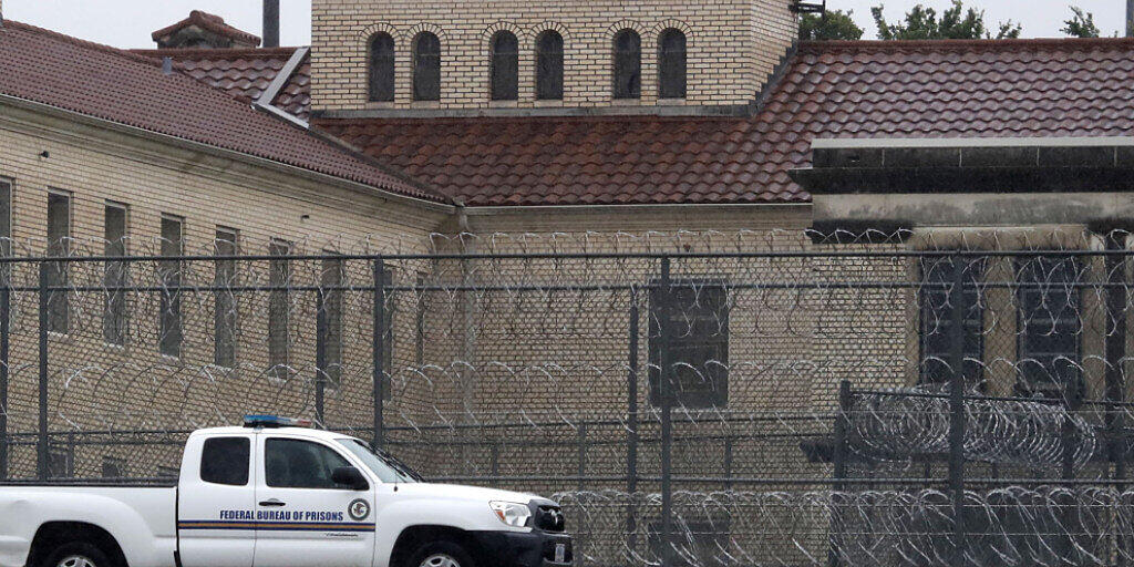 In einem Gefängnis im US-Gliedstaat Texas sind bereis über die Hälfte der Insassen mit dem Coronavirus infiziert worden. (Symbolbild)