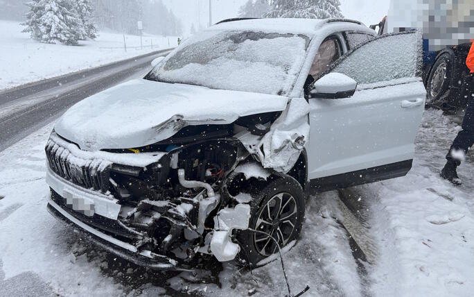 Von den rund zw&ouml;lf Unf&auml;llen ereigneten sich etwa sechs auf der Autobahn &ndash; bei winterlichen Strassenverh&auml;ltnissen.