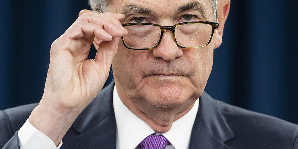 Die Sitzungsprotokolle der US-Notenbank unter der Führung von Jerome Powell zeigen auf, wie innerhalb des Gremiums um eine angemessene Zentralbankpolitik gerungen wird. (Archivbild) Die Sitzungsprotokolle der US-Notenbank unter der Führung von Jerome Powell zeigen auf, wie innerhalb des Gremiums um eine angemessene Zentralbankpolitik gerungen wird. (Archivbild)