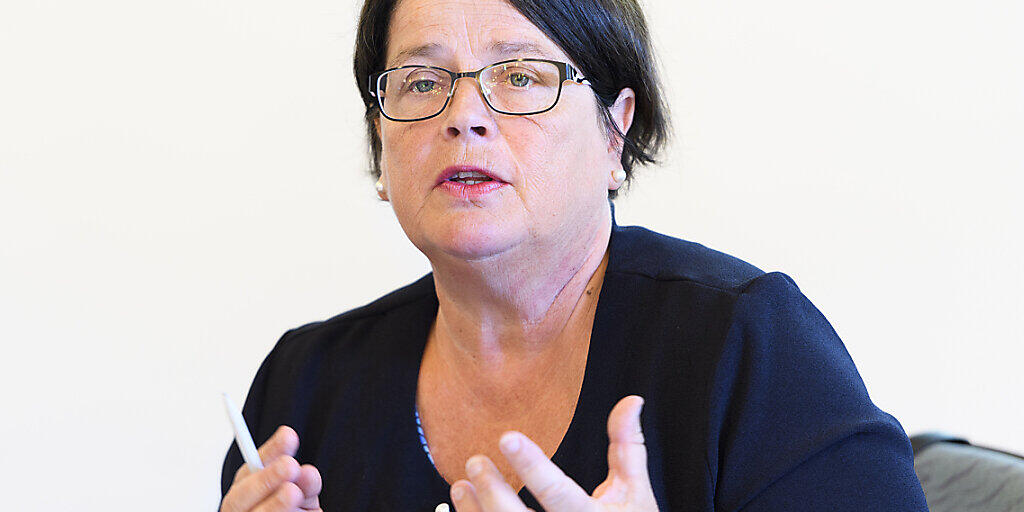 Die Freiburger Staatsratspräsidentin Anne-Claude Demierre wies erneut den Ernst der gesundheitlichen Lage im Kanton hin. (Archivbild)