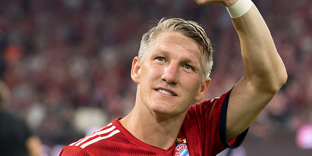 Im Fussball hat sich Bastian Schweinsteiger verabschiedet, dafür hat er nun zusammen mit dem ehemaligen Skirennfahrer Felix Neureuther ein Kinderbuch veröffentlicht