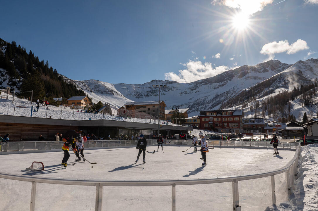 Pond Hockey Turnier in Malbun