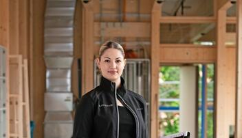 Frauen auf dem Bau mit Alba Martins von planing.li, sie ist Elektroplanerin