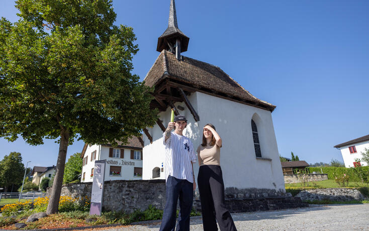 Bei der Rofenbergkappelle merkte das Team, dass Dehydrierung kein Spass ist.
