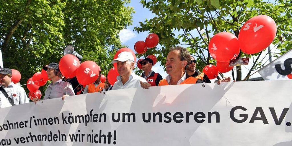 Mitte Juni waren Tausende SBB-Angestellte für ihren Gesamtarbeitsvertrag (GAV) auf die Strasse gegangen. (Archivbild)