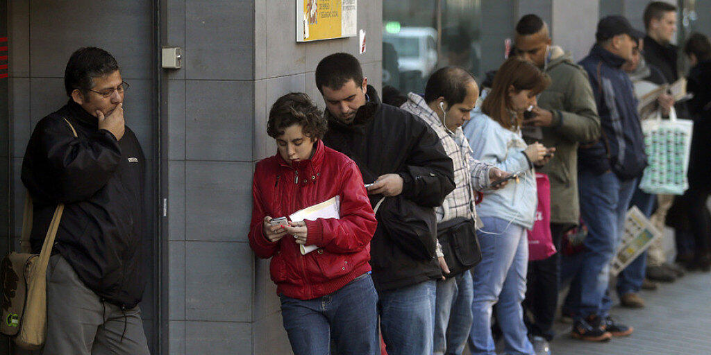 Arbeitslose in Spanien während der Finanzkrise. Mittlerweile beträgt die Arbeitslosenquote 16,3 Prozent. (Archiv)