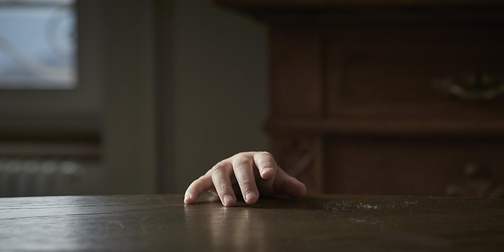 Berührt, geküsst und verführt: Lehrerin in Neuseeland wegen Missbrauchs eines Schülers verurteilt. (Symbolbild) Berührt, geküsst und verführt: Lehrerin in Neuseeland wegen Missbrauchs eines Schülers verurteilt. (Symbolbild)