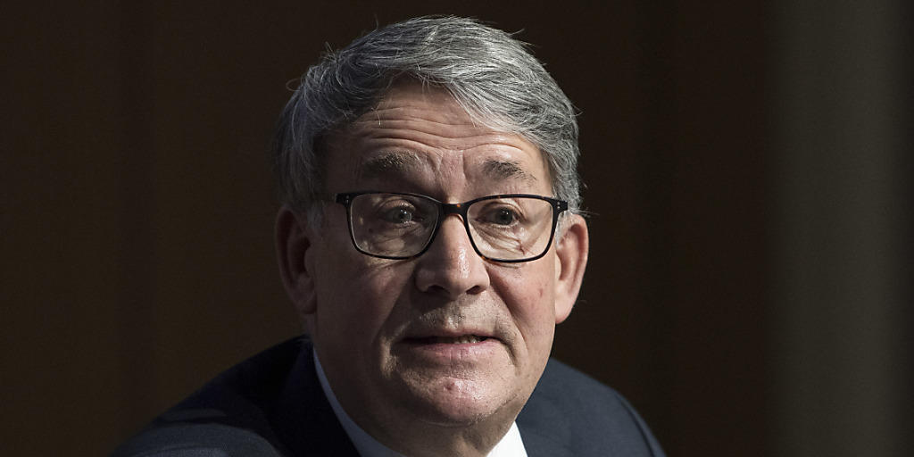 Der Verwaltungsratspräsident der Schweizerischen Post, Urs Schwaller, kündigt in einem Interview eine massvolle Preiserhöhung für die Briefbeförderung an.