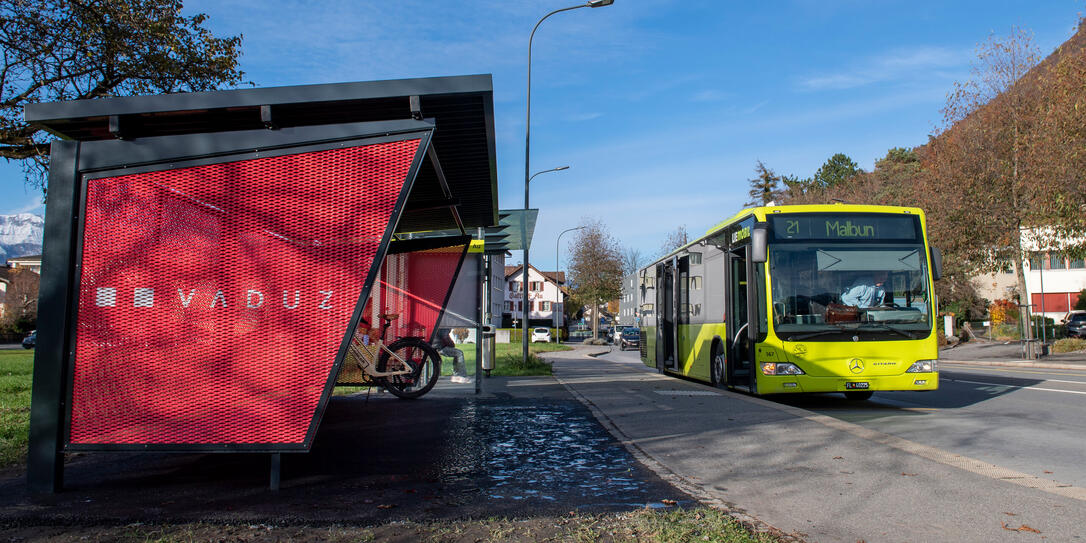 20221121 Elektrofahrrad -Häuschen in Vaduz