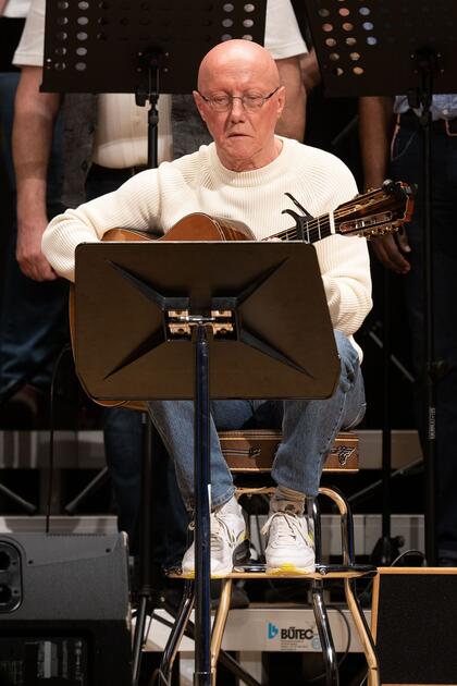 Jahreskonzert-We-are-Family-Chor