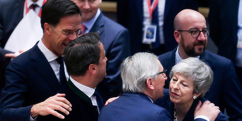 Die britische Premierministerin Theresa May hat in der Nacht auf Freitag bei der EU eine Verschiebung des Brexits erreicht und somit Chaos zunächst abgewendet.