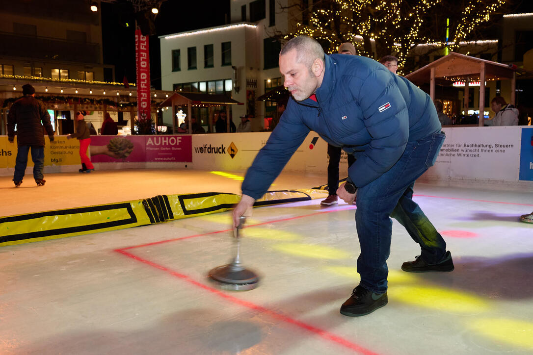 Dörferduell Eisstockschiessen