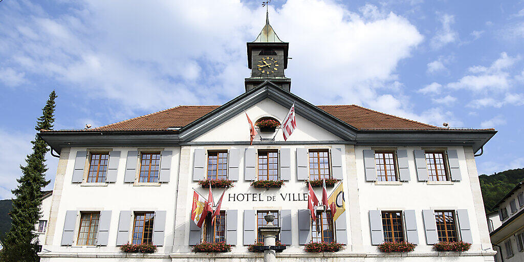 Das Rathaus der Stadt Moutier BE, die im Zentrum der Jurafrage steht.