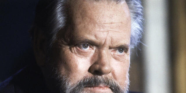 Orson Welles 1982 an einer Medienkonferenz (Archiv)