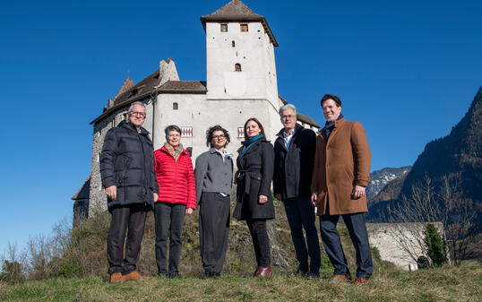 231123 Einladung Medienorientierung - Gründung Trägerverein Burg Gutenberg - 23. November 2023