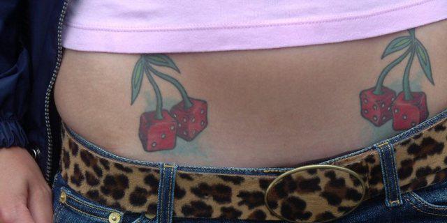 Viele Tattoo-Farben gefährden die Gesundheit (Symbolbild)