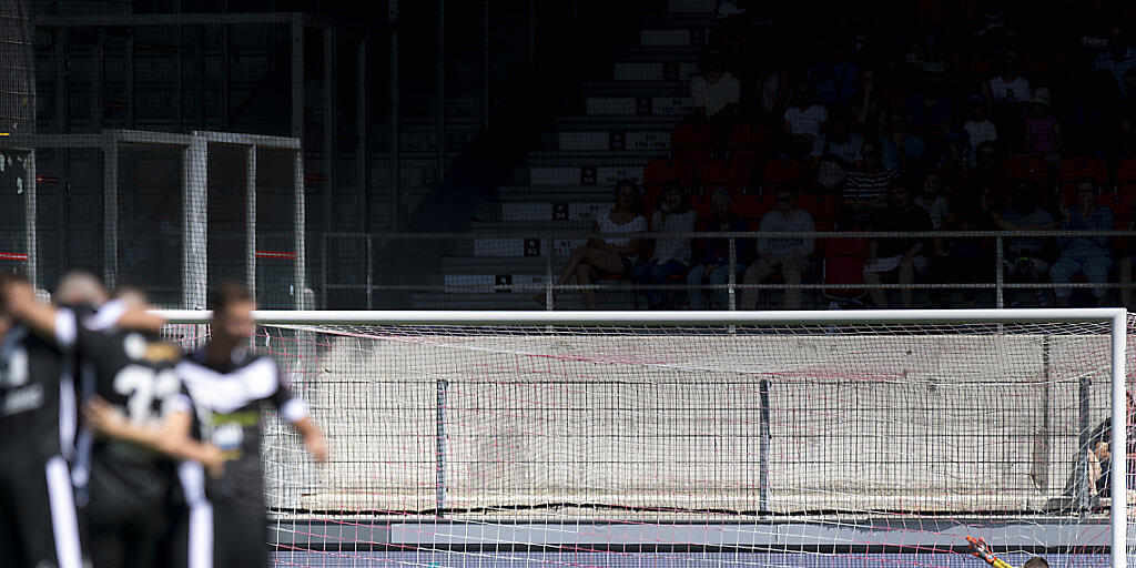 Einsamer Goalie: Sittens Anthony Maisonnial verzeichnet im Wallis einen Horrorstart