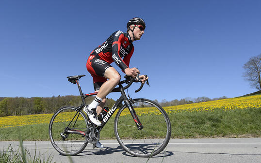 Stefan Küng ist mit BMC ideal in den Tirreno - Adriatico gestartet (Archivbild)