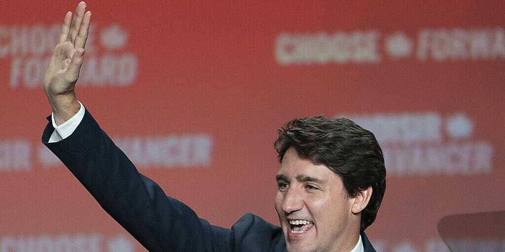 Der kanadische Premier hat sich eine zweite Amtszeit gesichert. Er zeigte sich angesichts des Wahlergebnisses vor allem in seiner Klimapolitik bestärkt.