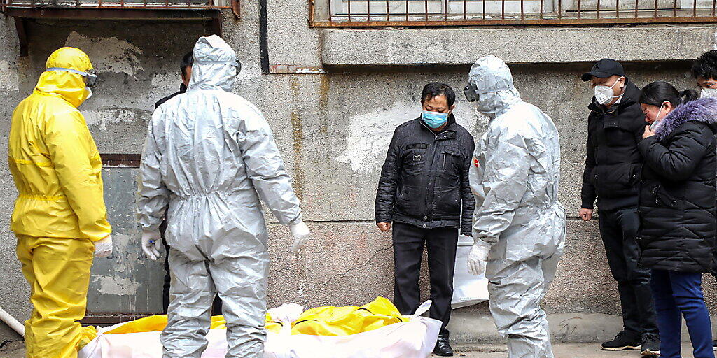 Die Zahl der bestätigten Infektionen und Todesfälle durch das Coronavirus ist in China erneut sprunghaft angestiegen. (Symbolbild)
