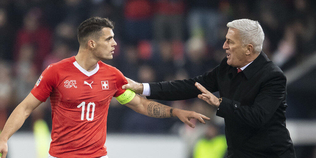 Das Schweizer Nationalteam (rechts Nationalcoach Vladimir Petkovic, links Captain Granit Xhaka) trifft im Halbfinal der Nations League wie in der letzten WM-Qualifikation auf Europameister Portugal
