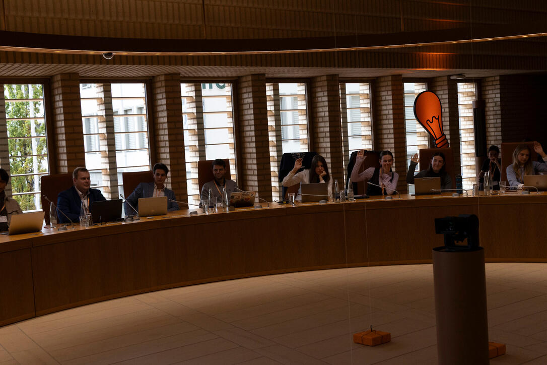10. Jugendsession im Liechtensteiner Landtag.
