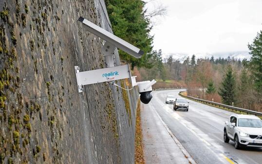241209 Überwachungskamera an der Feldkircher-Strasse