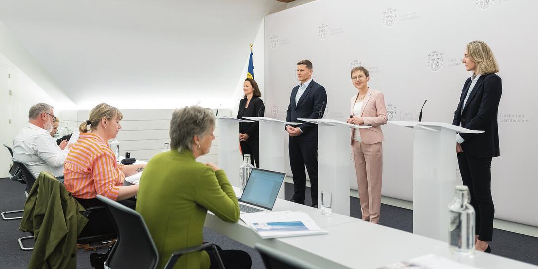 Regierung Pressekonferenz