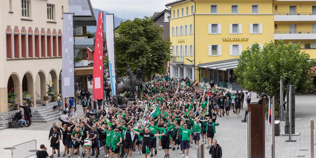 Fans von SK Rapid Wien in Vaduz