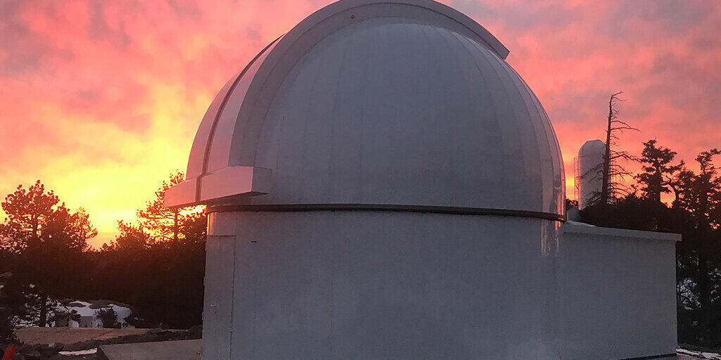 Die Kuppel im National Astronomical Observatory of Mexico in San Pedro Mártir, unter der das Teleskop "SAINT-EX" steht. Dank Präzisionsinstrumenten ist es in der Lage, ausserhalb unseres Sonnensystems "ultra-kühle" Sterne auszumachen und sie umkreisende, potenziell bewohnbare Planeten. (zVg)