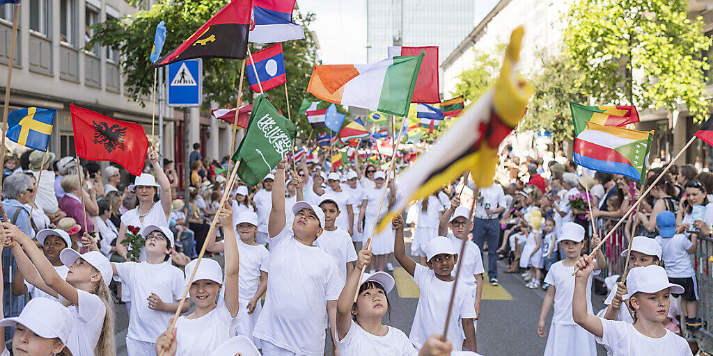 Bunter Kinderfest-Umzug durch die St. Galler Innenstadt (Archivbild). 2021 fällt das Kinderfest aus - aus Spargründen und wegen der Coronakrise.