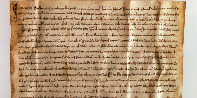 Der Bundesbrief von 1291 im Bundesbriefmuseum in Schwyz Der Bundesbrief von 1291 im Bundesbriefmuseum in Schwyz