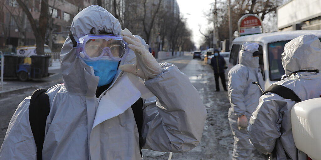 Die Zahl der Todesopfer durch das neuartige Coronavirus in China steigt und steigt. (Symbolbild)