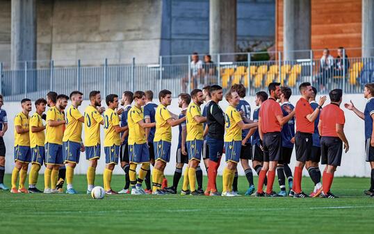 Im August 2022 standen sich der FC Triesenberg und der FC Triesen im Cup auch gegenüber. Die Triesner führten mit 3:0, verloren am Schluss aber noch mit 3:5 – von den damaligen Spielern sind nur noch wenige bei ihrem aktuellen Verein.