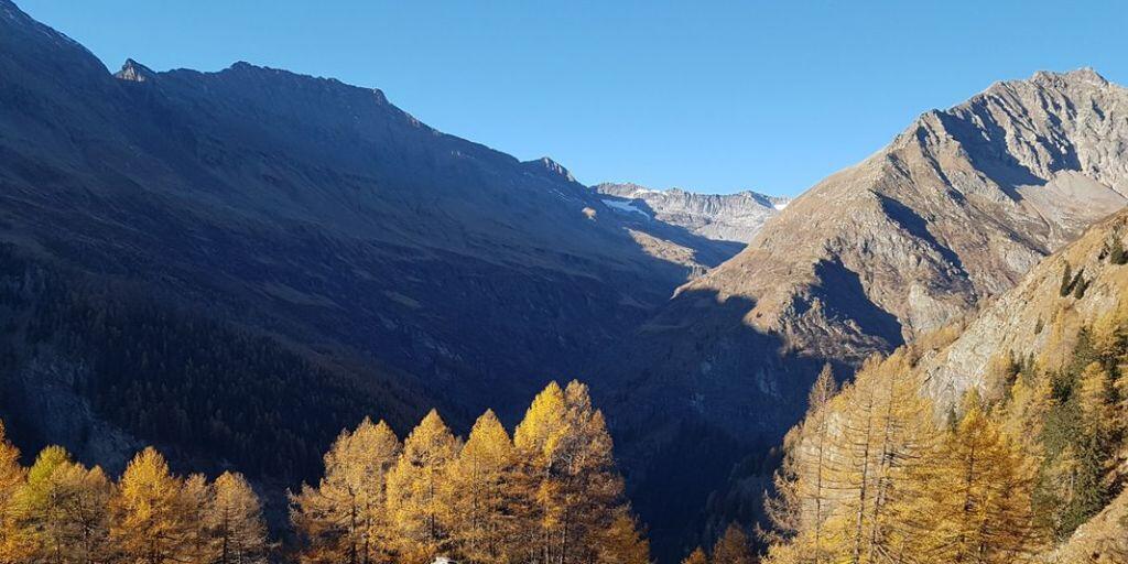 Eine weitgehend intakte Natur, wertvolle Landschaften und ein kulturelles Erbe kennzeichnen den geplanten Parco Val Calanca in Südbünden.