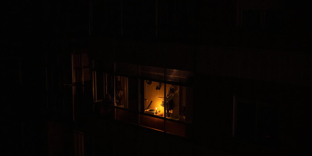 Spain and Portugal hit by massive power blackout Spain and Portugal hit by massive power blackout