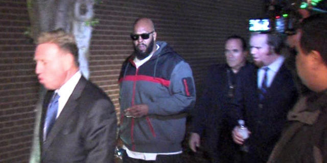 Marion "Suge" Knight auf dem Weg zum Büro des Sheriffs