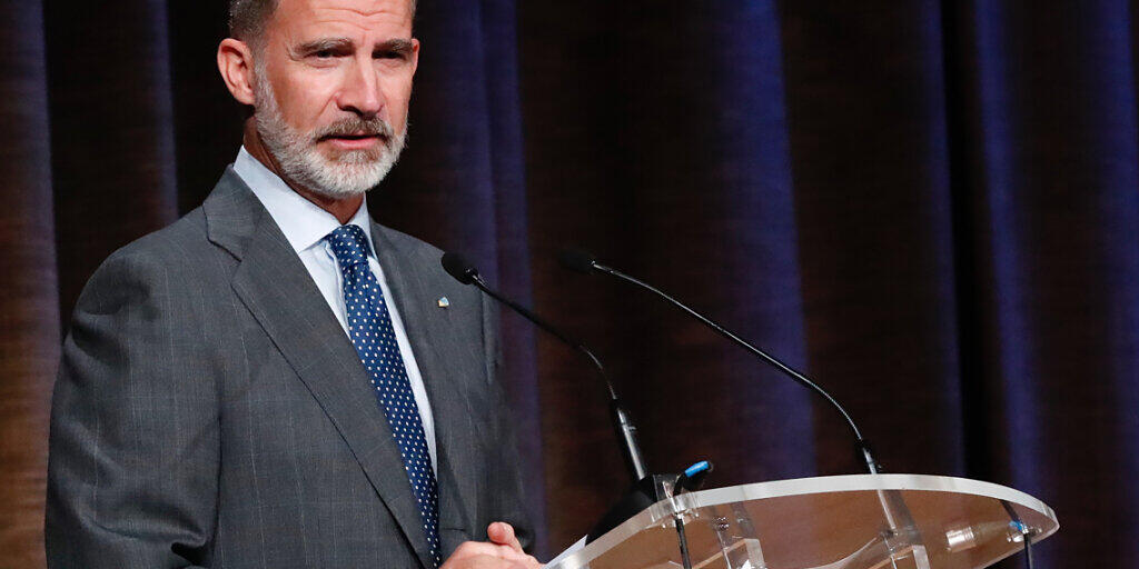 HANDOUT - Felipe VI., König von Spanien, hält eine Rede an der Polytechnischen Universität von Madrid. Felipe VI. nahm an der Eröffnung des Universitätsjahres an der Polytechnischen Universität von Madrid teil. Foto: Casa De S.M. El Rey/EUROPA PRESS/dpa - ACHTUNG: Nur zur redaktionellen Verwendung und nur mit vollständiger Nennung des vorstehenden Credits HANDOUT - Felipe VI., König von Spanien, hält eine Rede an der Polytechnischen Universität von Madrid. Felipe VI. nahm an der Eröffnung des Universitätsjahres an der Polytechnischen Universität von Madrid teil. Foto: Casa De S.M. El Rey/EUROPA PRESS/dpa - ACHTUNG: Nur zur redaktionellen Verwendung und nur mit vollständiger Nennung des vorstehenden Credits