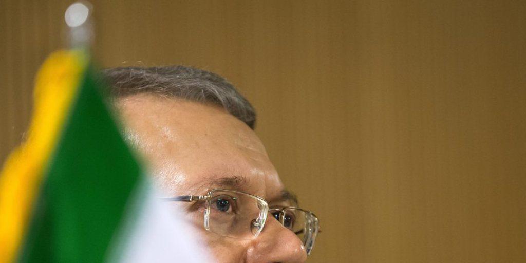 Wurde mit deutlicher Mehrheit im Amt bestätigt: Irans Parlamentspräsident Ali Laridschani. (Archiv)