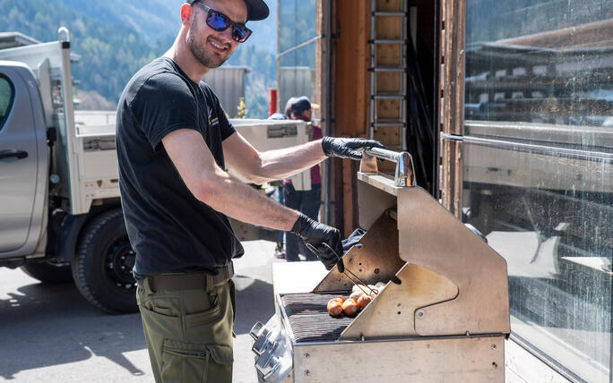 Umweltputzete und Basteln von Nisthilfen in Triesenberg (18.04.2026)