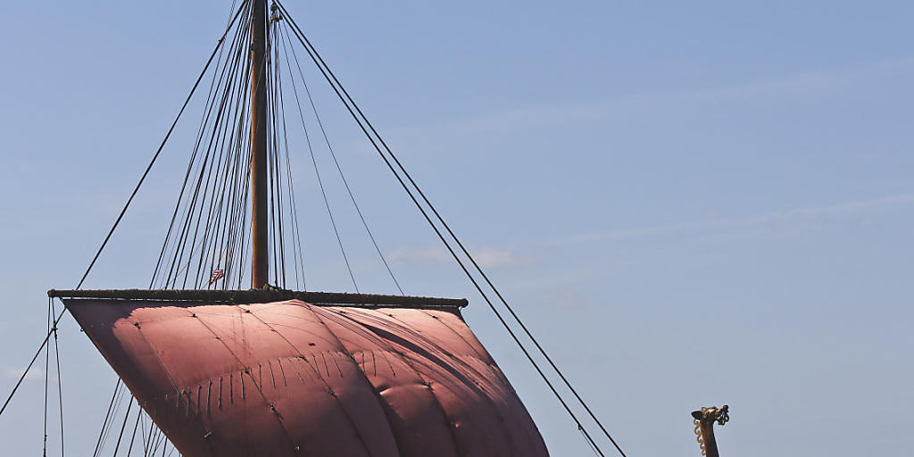 Die Wikinger schafften es noch vor der Erfindung des Kompass an die Küste Nordamerikas. Zur Navigation sollen sie sogenannte Sonnensteine benutzt haben. (Archiv)