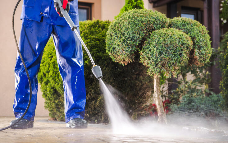 Cleaning Residential Driveway