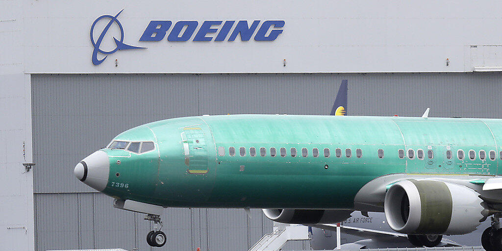 Tausende Piloten sind gegen eine rasche Wiederzulassung der problembehafteten Boeing-737-Max-Serie. (Archivbild)