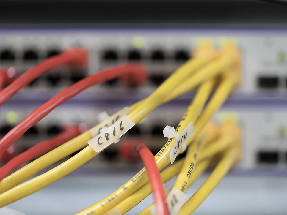 Die Digitale Gesellschaft geht juristisch gegen die Überwachung des Internets durch den Nachrichtendienst vor. Sie bekämpft damit die Anwendung des neuen Nachrichtendienstgesetzes. (Symbolbild)