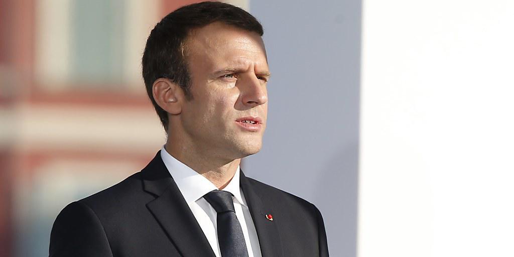 Frankreichs Präsident Macron gedachte zusammen mit dem israelischen Ministerpräsidenten in Paris den Opfern des Holocaust in Frankreich. (Archiv) Frankreichs Präsident Macron gedachte zusammen mit dem israelischen Ministerpräsidenten in Paris den Opfern des Holocaust in Frankreich. (Archiv)