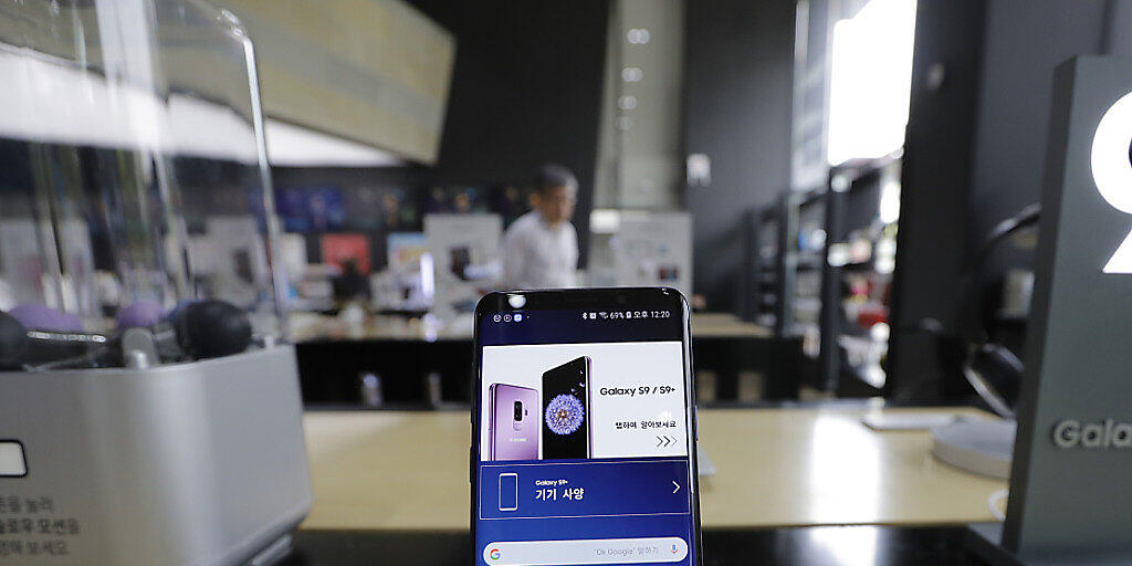 Samsung hat laut einem US-Gericht beim Handydesign bei Apple abgekupfert. (Symbolbild)